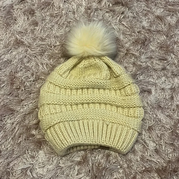 Queenfur - Picture 4 of 4